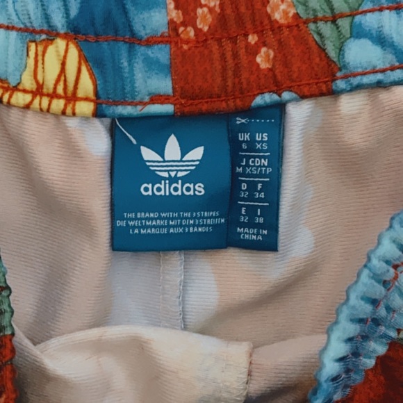 Shorts - Picture 2 of 2